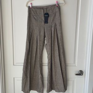 NWT Clocolor Pleated Flare Pants